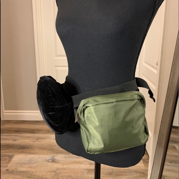 Set of 2 Buckle Fanny Packs - Picture 4 of 16